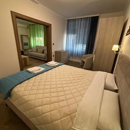 Apartment Luka *